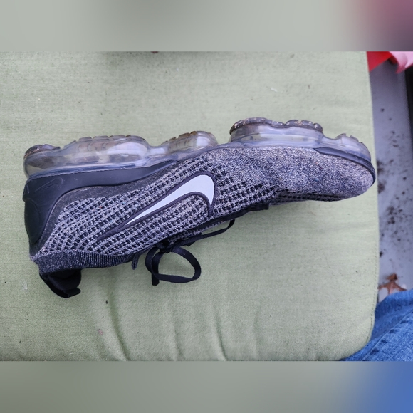 Nike Air Vapormax 2021 Flyknit Oreo (FINAL PRICE DROP) - Picture 10 of 14